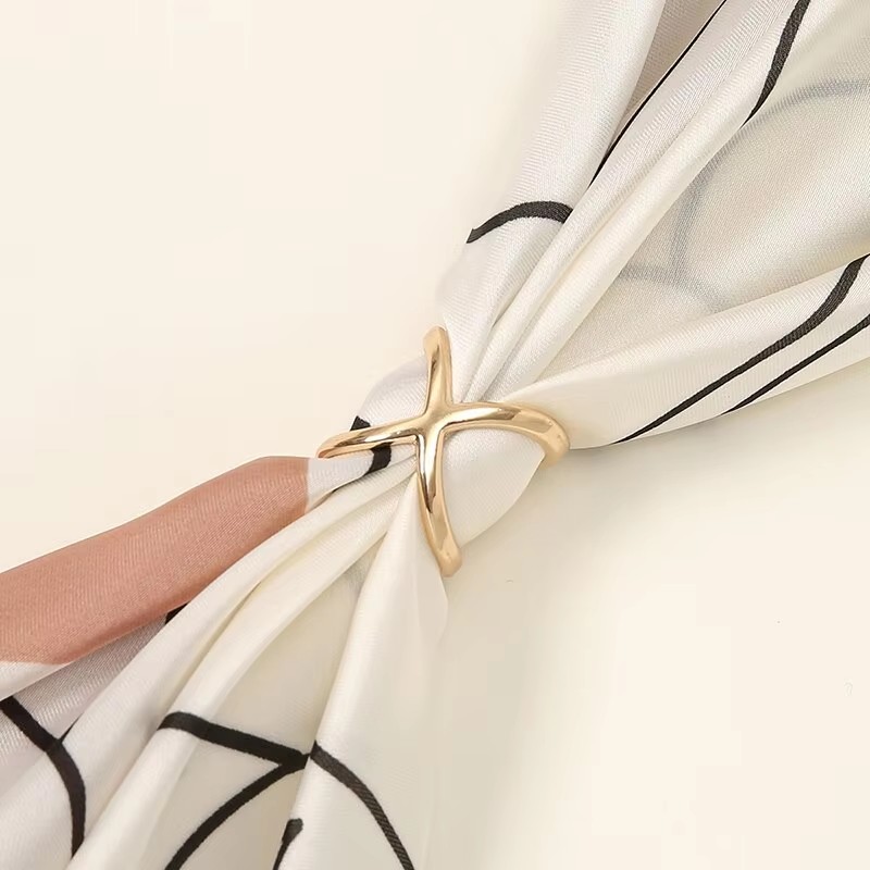 Kancing Serbaguna Berbahan Sut - Silk Blouse ulasan dan harga